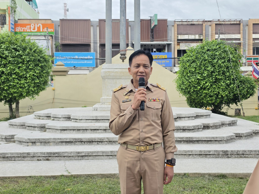 เทศบาลเมืองยโสธร จัดกิจกรรมยืนตรง เคารพธงชาติ ประจำเดือน กรกฎาคม 2569