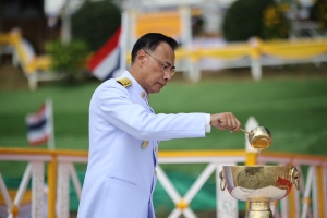 เทศบาลเมืองยโสธร ร่วมประกอบพิธีพลีกรรมตักน้ำจากแหล่งน้ำศักดิ์สิทธิ์ เนื่องในโอกาสมหามงคลเฉลิมพระชนมพรรษา 6 รอบ 28 กรกฎาคม 2567