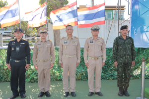 เทศบาลเมืองยโสธร ร่วมปล่อยแถวกวาดล้างอาชญากรรม-ยาเสพติด รับคริสต์มาสและปีใหม่ 2569