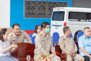 นายกเทศมนตรีเมืองยโสธร พร้อมด้วย คณะผู้บริหาร ร่วมพิธีมอบทุนการศึกษานักเรียน ประจำปีการศึกษา 2566 ณ โดมอเนกประสงค์ โรงเรียนเทศบาล 1 สุขวิทยากรตั้งตรงจิตร 15