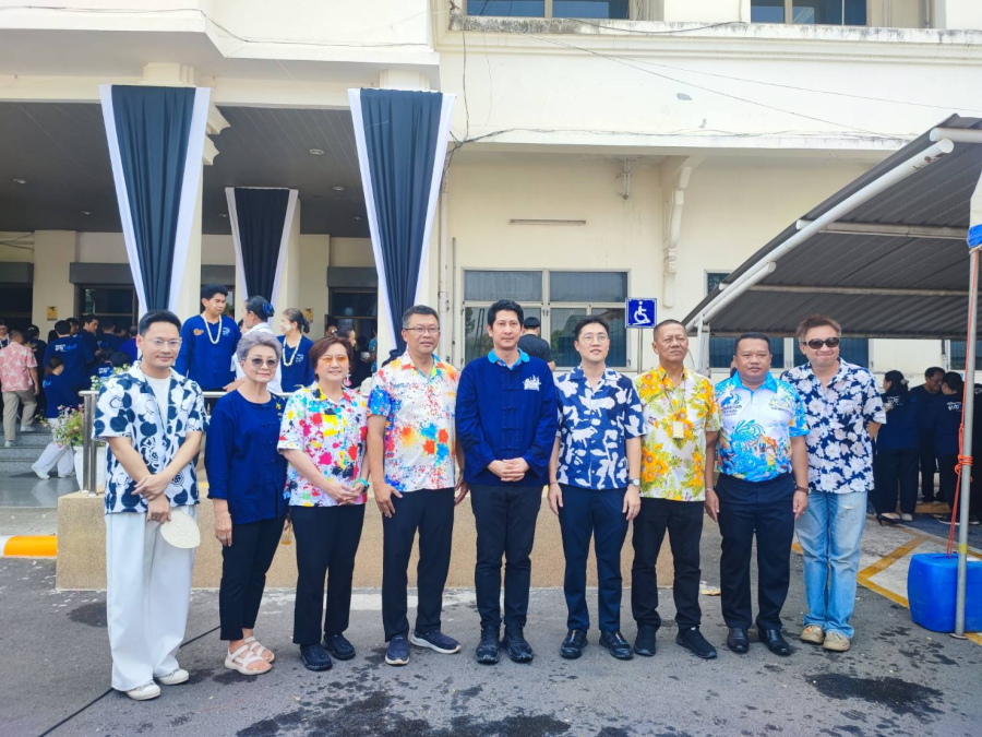เทศบาลเมืองยโสธรร่วมสืบสานประเพณีรดน้ำดำหัวผู้ว่าราชการจังหวัดยโสธร   ในช่วงเทศกาลวันสงกรานต์   หรือวันขึ้นปีใหม่ของไทย  ประจำปี 2569