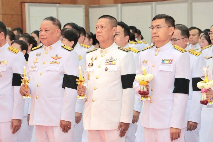 เทศบาลเมืองยโสธร ร่วมพิธีถวายเครื่องราชสักการะและวางพานพุ่ม เนื่องในโอกาสวันเฉลิมพระชนมพรรษา พระบาทสมเด็จพระเจ้าอยู่หัว 28 กรกฎาคม 2569